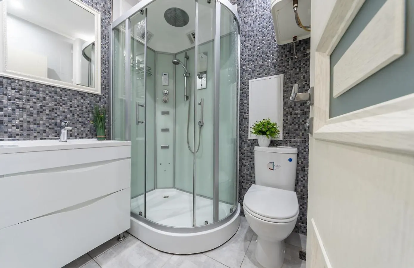 Luxury Apartment Near Тц Україна Kyiv 0*,  Ukraine